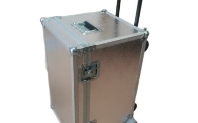 Aluminum suitcase with trolley